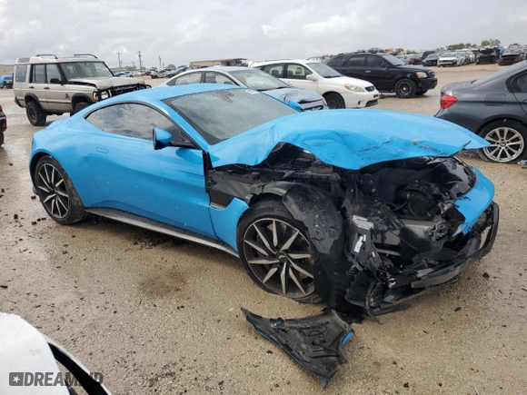 2020 Aston Martin Vantage with VIN SCFSMGAW8LGN02874, listed as a Copart auction lot 70187914 with 0 mi miles and Salvage Title. Bid and sale history available at carsss.com. Image 4.