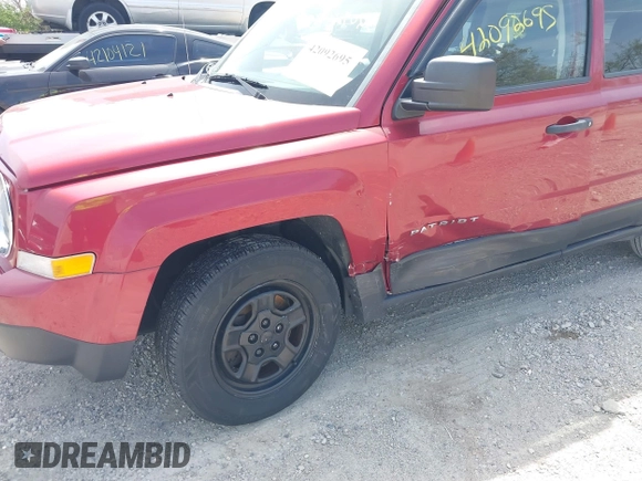 2014 Jeep Patriot Sport with VIN 1C4NJPBA7ED798319, listed as a IAAI auction lot 42092695 with 114,468 mi miles. Bid and sale history available at carsss.com. Image 6.