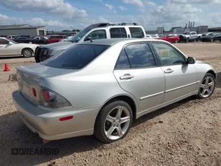 2004 Lexus IS 300/350 with VIN JTHBD192940082113, listed as a IAAI auction lot 41954373 with 189,891 mi miles and . Bid and sale history available at carsss.com. Image 4.