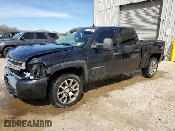2010 Chevrolet Silverado 1500 LT with VIN 3GCRKSE36AG249111, listed as a Copart auction lot 50155265 with 220,188 mi miles and Salvage Title. Bid and sale history available at DreamBid. Image 1.