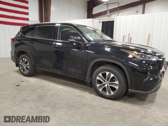 2021 Toyota Highlander XLE with VIN 5TDHZRBH0MS063991, listed as a Copart auction lot 52595065 with Not provided miles and Salvage title. Bid and sale history available at DreamBid. Image 4.
