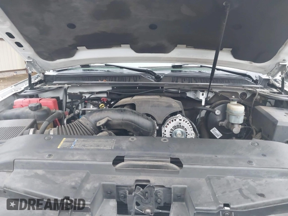 2007 Chevrolet Suburban LT с VIN 1GNFC16J17J187848, выставлен на аукционе IAAI как лот 41553241 с пробегом Не указан миль и . История ставок и продаж доступна на DreamBid. Изображение 10.