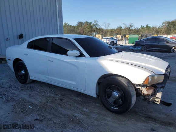 2013 Dodge Charger Police with VIN 2C3CDXAT9DH629412, listed as a Copart auction lot 42814645 with 155,418 mi miles and Non Repairable. Bid and sale history available at carsss.com. Image 4.
