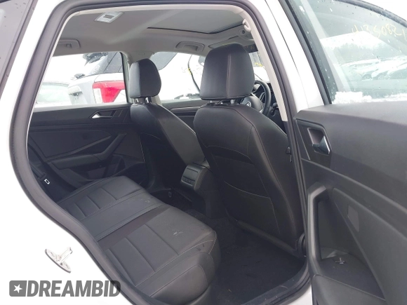 2021 Volkswagen Jetta SEL with VIN 3VWE57BU4MM016475, listed as a IAAI auction lot 41350821 with 27,782 mi miles and . Bid and sale history available at DreamBid. Image 8.