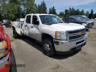 2012 Chevrolet Silverado 3500HD Work Truck z VIN 1GC4KZC81CF173884, wystawiony jako Copart lot #58372145 z przebiegiem 152 002 mil mil oraz Szkoda całkowita • Salvage title. Historia ofert i sprzedaży dostępna na DreamBid. Obrazek 4.