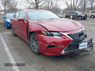 2016 Lexus ES 330 z VIN 58ABK1GG5GU024281, wystawiony jako IAAI lot #41913263 z przebiegiem 87 890 mil mil oraz . Historia ofert i sprzedaży dostępna na DreamBid. Obrazek 1.