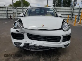 2017 Porsche Cayenne z VIN WP1AA2A20HKA90715, wystawiony jako Copart lot #53635315 z przebiegiem 131 703 mil mil oraz Szkody całkowita. Historia ofert i sprzedaży dostępna na DreamBid. Obrazek 5.