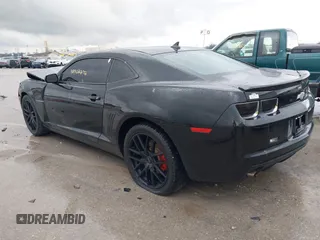 2013 Chevrolet Camaro LT with VIN 2G1FB1E35D9228044, listed as a IAAI auction lot 38902272 with 113,692 mi miles and . Bid and sale history available at DreamBid. Image 3.