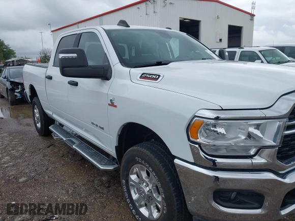 2024 Ram 2500 Big Horn with VIN 3C6UR5DL1RG233118, listed as a IAAI auction lot 42635680 with 46,755 mi miles and . Bid and sale history available at DreamBid. Image 6.
