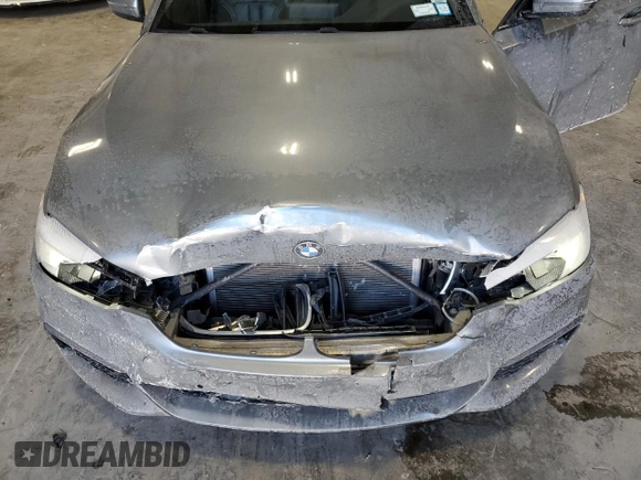 2018 BMW 5 Series 530i xDrive z VIN WBAJA7C56JWA71087, wystawiony jako Copart lot #42373605 z przebiegiem 113 635 mil mil oraz Nie do naprawy • Non repairable. Historia ofert i sprzedaży dostępna na DreamBid. Obrazek 12.