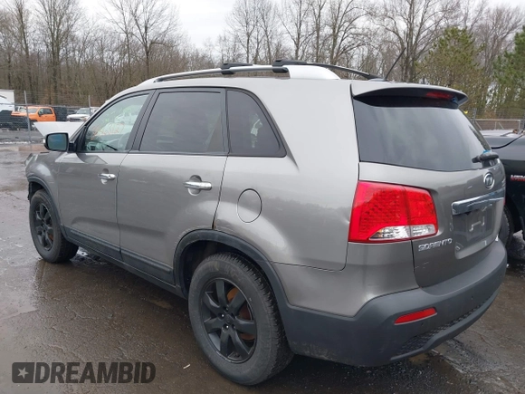 2013 Kia Sorento LX with VIN 5XYKT3A62DG349522, listed as a IAAI auction lot 38563127 with 127,205 mi miles and . Bid and sale history available at carsss.com. Image 3.