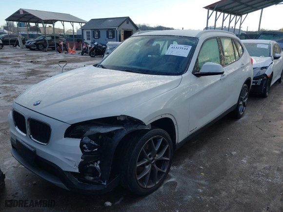 2013 BMW X1 28i with VIN WBAVM1C58DVW45962, listed as a IAAI auction lot 41323144 with 117,363 mi miles. Bid and sale history available at carsss.com. Image 18.