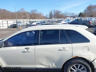 2007 Ford Edge SEL with VIN 2FMDK38C77BB03545, listed as a IAAI auction lot 41811567 with 215,892 mi miles. Bid and sale history available at carsss.com. Image 14.