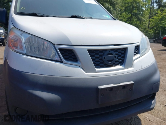 2015 Nissan NV200 S with VIN 3N6CM0KN6FK728396, listed as a IAAI auction lot 42838179 with 187,706 mi miles and . Bid and sale history available at DreamBid. Image 6.
