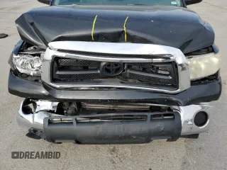 2010 Toyota Tundra z VIN 5TFUW5F18AX106184, wystawiony jako Copart lot #53307325 z przebiegiem 180 936 mil mil oraz Szkoda całkowita • Salvage title. Historia ofert i sprzedaży dostępna na DreamBid. Obrazek 13.