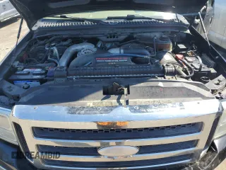 2005 Ford F-250 XL with VIN 1FTSX21P25EB15818, listed as a Copart auction lot 54222215 with 260,018 mi miles and Salvage Title. Bid and sale history available at DreamBid. Image 11.