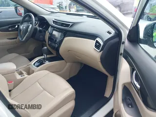 2016 Nissan Rogue SL with VIN 5N1AT2MTXGC807688, listed as a IAAI auction lot 42015737 with 89,849 mi miles. Bid and sale history available at carsss.com. Image 5.