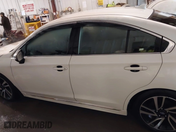 2019 Subaru Legacy Special Sports z VIN 4S3BNAR69K3036049, wystawiony jako IAAI lot #41597566 z przebiegiem 101 170 mil mil oraz . Historia ofert i sprzedaży dostępna na DreamBid. Obrazek 14.