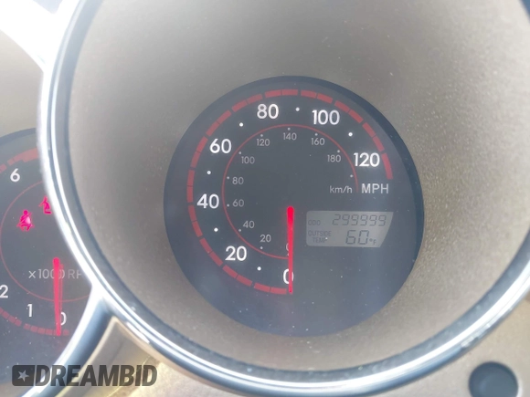 2006 Toyota Matrix STD with VIN 2T1KR32E76C575204, listed as a IAAI auction lot 42079811 with 299,999 mi miles and . Bid and sale history available at carsss.com. Image 7.