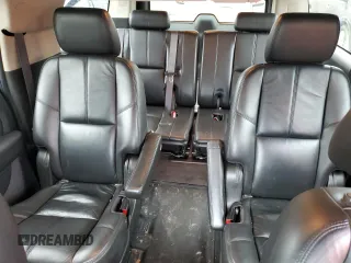 2011 Chevrolet Suburban LT z VIN 1GNSKJE37BR272949, wystawiony jako Copart lot #55329935 z przebiegiem 211 997 mil mil oraz Nie do naprawy • Non repairable. Historia ofert i sprzedaży dostępna na DreamBid. Obrazek 10.