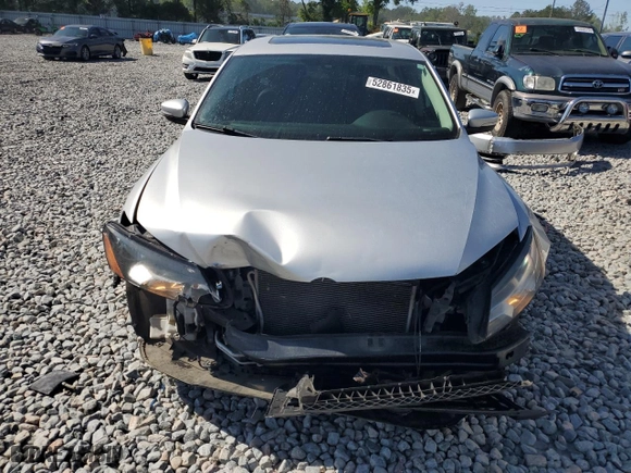 2013 Volkswagen Passat SE w/Sunroof with VIN 1VWBH7A34DC133607, listed as a Copart auction lot 52861835 with 122,981 mi miles and Clean Title. Bid and sale history available at carsss.com. Image 5.