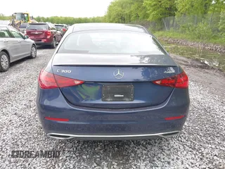 2024 Mercedes-Benz C 300 z VIN W1KAF4HB7RR224770, wystawiony jako IAAI lot #42301367 z przebiegiem 8 503 mil mil oraz . Historia ofert i sprzedaży dostępna na DreamBid. Obrazek 16.