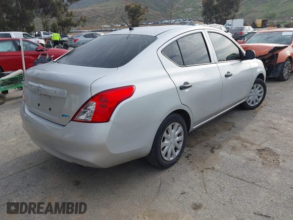 2012 Nissan Versa SL with VIN 3N1CN7AP3CL911095, listed as a IAAI auction lot 41814962 with 184,208 mi miles and . Bid and sale history available at carsss.com. Image 4.