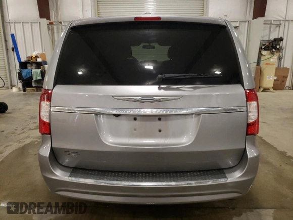 2015 Chrysler Town & Country Touring with VIN 2C4RC1BG0FR595820, listed as a Copart auction lot 55127965 with 155,397 mi miles and Salvage Title. Bid and sale history available at DreamBid. Image 6.