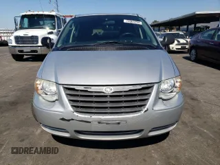 2007 Chrysler Town & Country LWB LX with VIN 2A4GP44R17R245782, listed as a Copart auction lot 72064294 with 160,386 mi miles and Salvage Title. Bid and sale history available at carsss.com. Image 5.