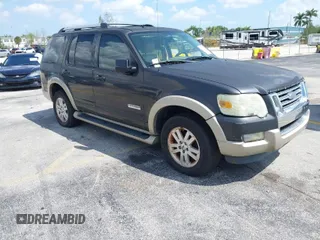 2007 Ford Explorer Eddie Bauer z VIN 1FMEU64E47UB74140, wystawiony jako IAAI lot #41927619 z przebiegiem 179 888 mil mil oraz . Historia ofert i sprzedaży dostępna na DreamBid. Obrazek 1.