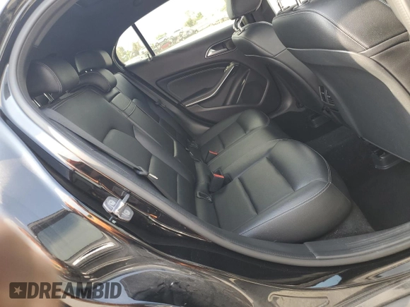 2019 Mercedes-Benz GLA 250 z VIN WDCTG4EB9KU019369, wystawiony jako Copart lot #56527615 z przebiegiem 97 564 mil mil oraz Czysty tytuł • Clean title. Historia ofert i sprzedaży dostępna na DreamBid. Obrazek 11.