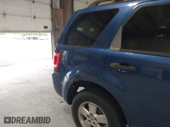 2008 Ford Escape XLT with VIN 1FMCU931X8KC98563, listed as a IAAI auction lot 42739038 with 243,200 mi miles and . Bid and sale history available at DreamBid. Image 6.