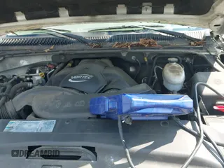 2005 Cadillac Escalade ESV with VIN 3GYFK66N25G280981, listed as a IAAI auction lot 42686316 with 256,476 mi miles and . Bid and sale history available at DreamBid. Image 17.