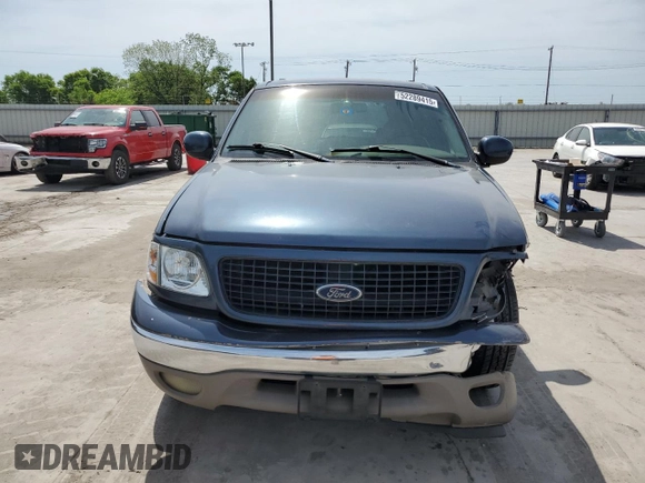 2002 Ford Expedition Eddie Bauer z VIN 1FMRU17L12LA63588, wystawiony jako Copart lot #52289415 z przebiegiem 305 113 mil mil oraz Szkoda całkowita • Salvage title. Historia ofert i sprzedaży dostępna na DreamBid. Obrazek 5.