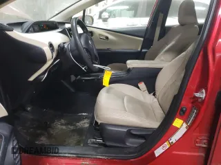 2019 Toyota Prius L Eco z VIN JTDKARFUXK3075083, wystawiony jako Copart lot #43968505 z przebiegiem 72 396 mil mil oraz Szkoda całkowita • Salvage title. Historia ofert i sprzedaży dostępna na DreamBid. Obrazek 7.