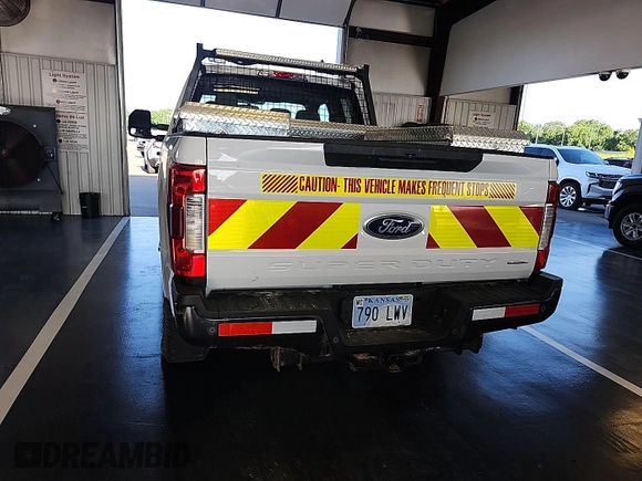 2019 Ford F-250 XL with VIN 1FT7X2B62KEE27421, listed as a IAAI auction lot 42875164 with 143,483 mi miles and . Bid and sale history available at DreamBid. Image 18.