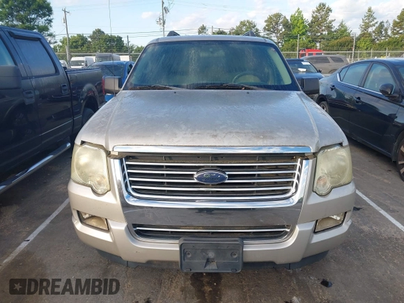 2008 Ford Explorer XLT with VIN 1FMEU63E48UB28679, listed as a IAAI auction lot 42194010 with 168,511 mi miles. Bid and sale history available at carsss.com. Image 6.