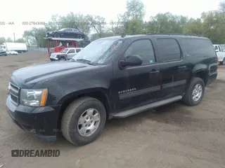 2012 Chevrolet Suburban LT z VIN 1GNSCJE02CR318840, wystawiony jako IAAI lot #27643083 z przebiegiem 122 013 mil mil oraz . Historia ofert i sprzedaży dostępna na DreamBid. Obrazek 2.