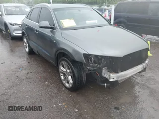 2018 Audi Q3 Premium Plus z VIN WA1JCCFS3JR031286, wystawiony jako IAAI lot #42054329 z przebiegiem 67 492 mil mil oraz . Historia ofert i sprzedaży dostępna na DreamBid. Obrazek 1.
