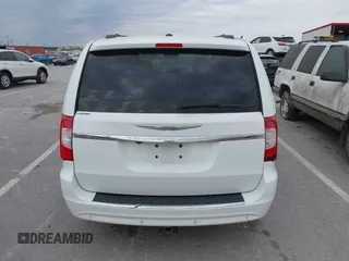 2015 Chrysler Town & Country Touring-L with VIN 2C4RC1CG9FR573863, listed as a IAAI auction lot 42036034 with 141,390 mi miles. Bid and sale history available at carsss.com. Image 16.