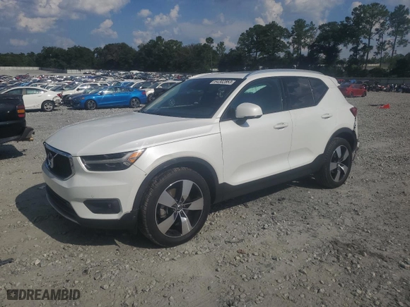 2021 Volvo XC40 Momentum with VIN YV4162UK2M2457748, listed as a Copart auction lot 64302853 with 16,314 mi miles. Bid and sale history available at carsss.com. Image 1.