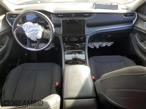 2023 Jeep Grand Cherokee Laredo z VIN 1C4RJKAG7P8832393, wystawiony jako Copart lot #50940045 z przebiegiem 31 405 mil mil oraz Szkoda całkowita • Salvage title. Historia ofert i sprzedaży dostępna na DreamBid. Obrazek 8.