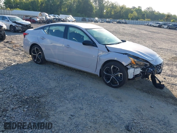 2025 Nissan Altima SR with VIN 1N4BL4CV7SN354284, listed as a IAAI auction lot 42067312 with 15,000 mi miles and . Bid and sale history available at DreamBid. Image 1.