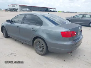 2011 Volkswagen Jetta SE с VIN 3VWDX7AJ5BM327343, выставлен на аукционе IAAI как лот 42685354 с пробегом 272 384 миль миль и . История ставок и продаж доступна на DreamBid. Изображение 3.