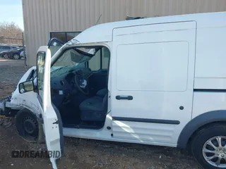 2010 Ford Transit Connect XL z VIN NM0LS7AN9AT033277, wystawiony jako IAAI lot #41455861 z przebiegiem Nie podano mil oraz . Historia ofert i sprzedaży dostępna na DreamBid. Obrazek 15.