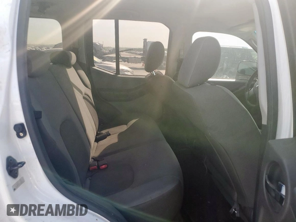 2010 Nissan Xterra S z VIN 5N1AN0NU1AC522147, wystawiony jako Copart lot #50646485 z przebiegiem Nie podano mil oraz Czysty tytuł • Clean title. Historia ofert i sprzedaży dostępna na DreamBid. Obrazek 11.