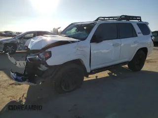 2022 Toyota 4Runner TRD Pro with VIN JTELU5JR4N6086246, listed as a Copart auction lot 88800075 with 7,522 mi miles and Salvage title. Bid and sale history available at DreamBid. Image 1.