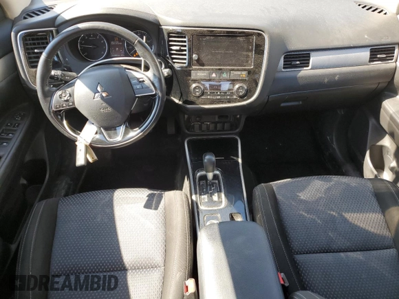 2018 Mitsubishi Outlander ES with VIN JA4AZ3A38JZ013798, listed as a Copart auction lot 62753915 with 111,069 mi miles and Salvage title. Bid and sale history available at DreamBid. Image 8.