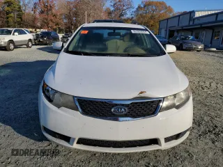 2011 Kia Forte LX with VIN KNAFT4A25B5435866, listed as a Copart auction lot 82820094 with 220,225 mi miles and Salvage Title. Bid and sale history available at carsss.com. Image 5.