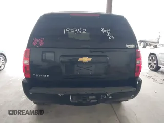 2014 Chevrolet Tahoe LT z VIN 1GNSCBE01ER190342, wystawiony jako IAAI lot #41578109 z przebiegiem 204 781 mil mil oraz . Historia ofert i sprzedaży dostępna na DreamBid. Obrazek 16.